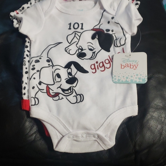 Disney Other - Disney 2pack onsies